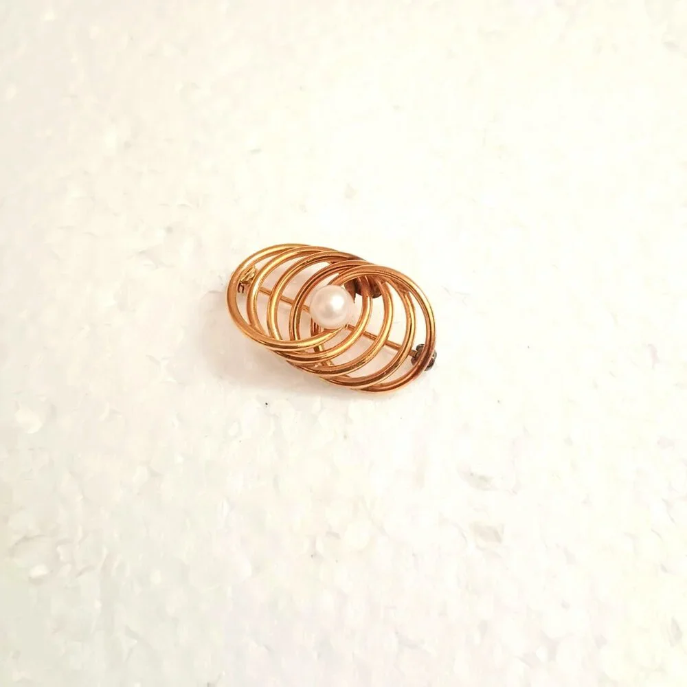 W E Richards 14k GF Pearl Brooch Women's Vintage Infinity Gold Pin Jewelry